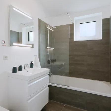 Cozy In Lembruch-duemmer With Kitchen Holiday home